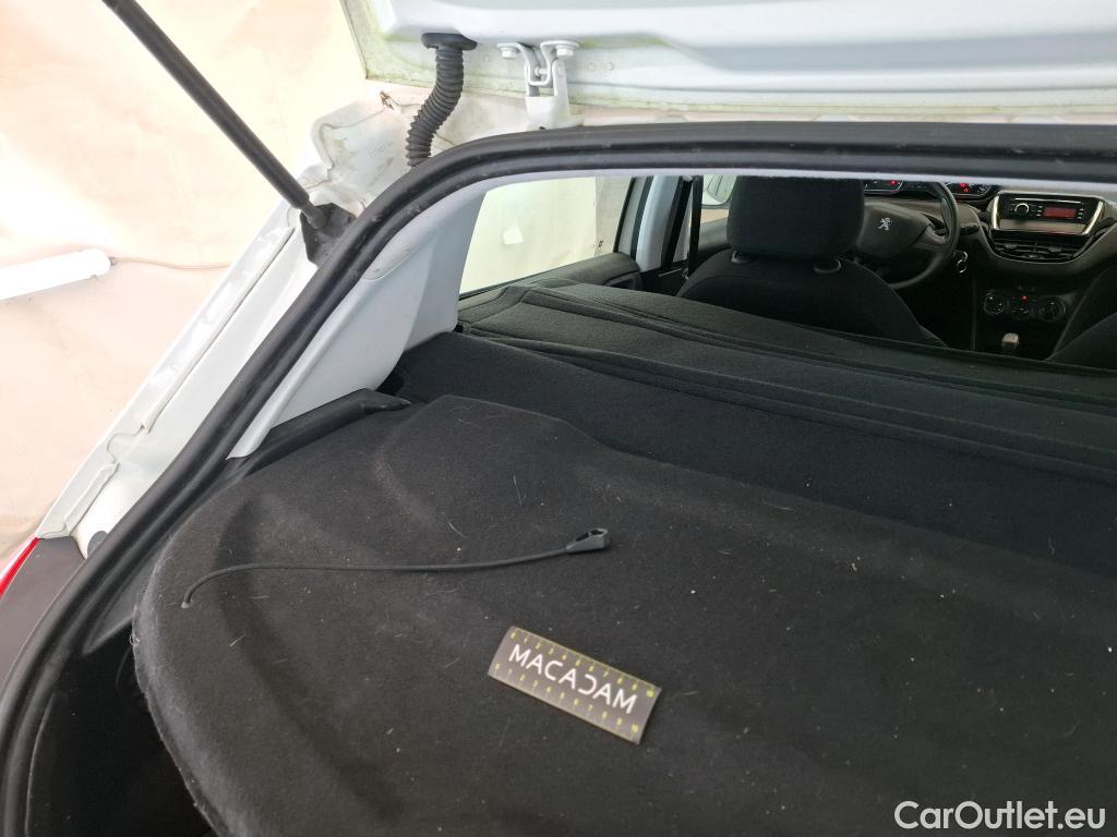  Peugeot  208  Affaire Premium 1.6 HDi 75CV BVM5 E6 #48