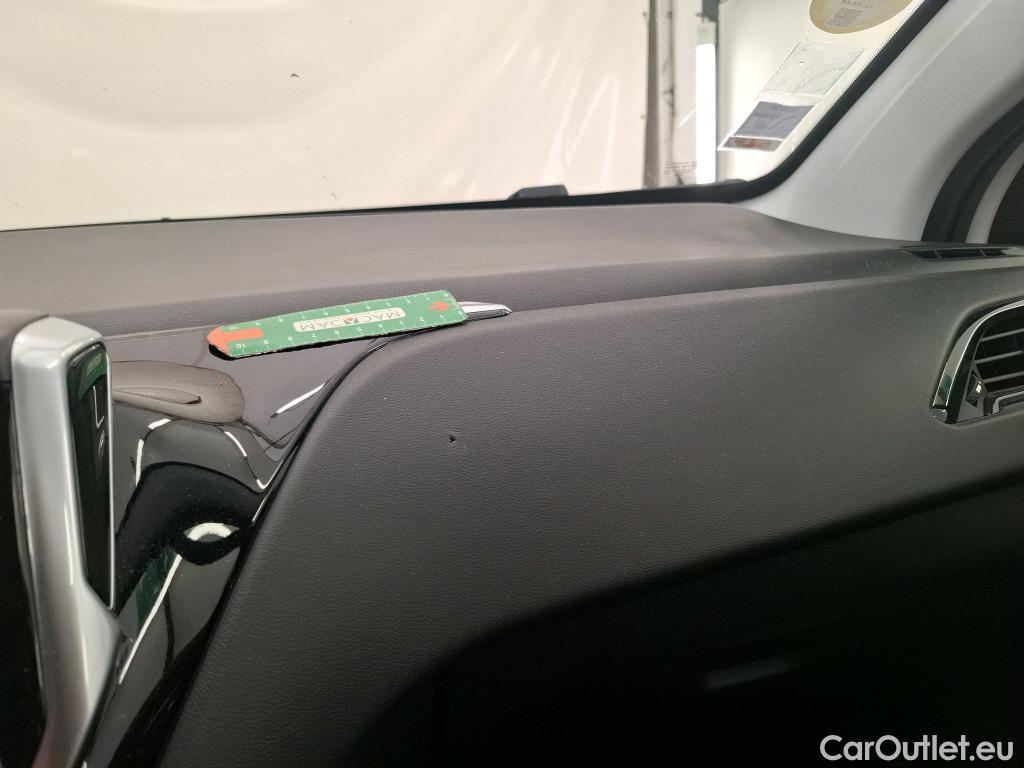  Peugeot  208  Affaire Premium Pack 1.6 HDi 75CV BVM5 E6 #4