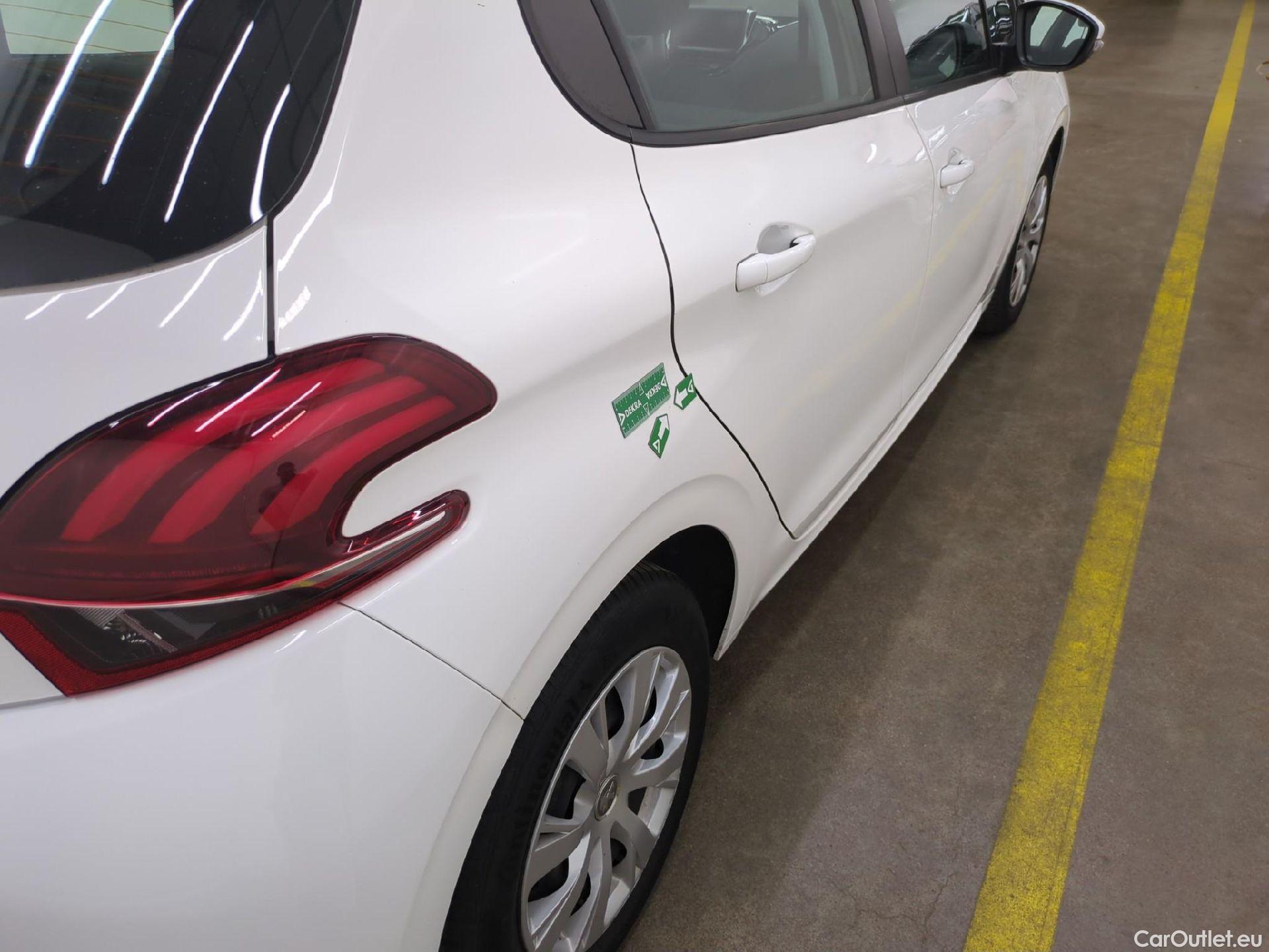  Peugeot  208  Affaire Premium Pack 1.2 80CV BVM5 E6dT #8