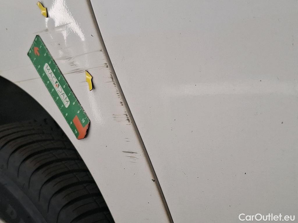  Citroen  Berlingo  Fourgon Club M 1000 1.5 BlueHDi 75CV BVM5 E6dT #2