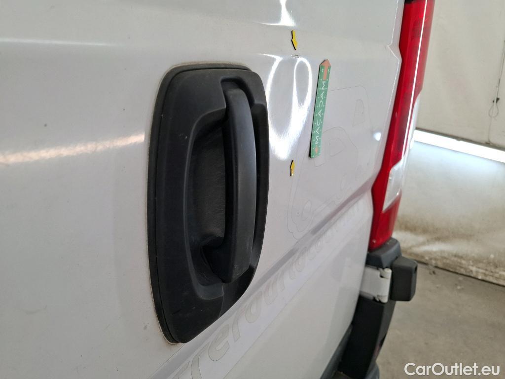  Fiat  Ducato FIAT   2014  4P  Fourgon tôlé 3 0 M H2 2 3 Multijet 120 Pack Pro Nav #16