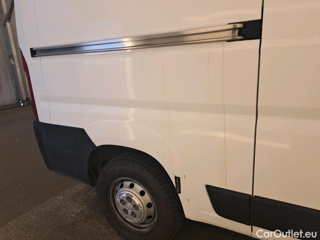  Peugeot  Boxer PEUGEOT  VU 4p Fourgon BLUEHDI 110 PREMIUM 330 L2H2 #1
