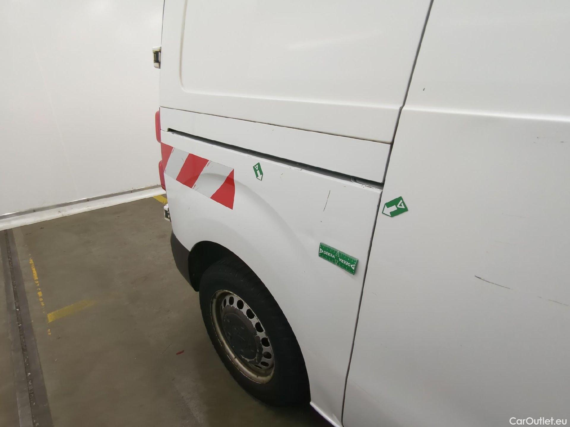  Peugeot  Expert PEUGEOT  VU 4p Fourgon BLUEHDI 120 S&S STANDARD PRO #30