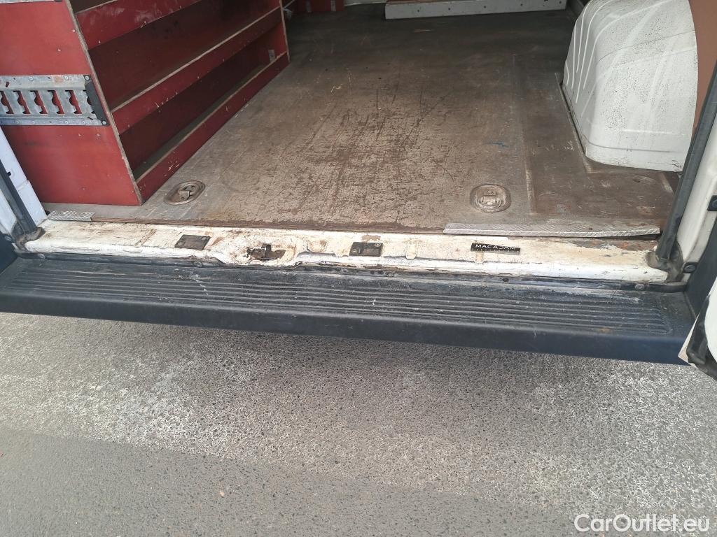  Peugeot  Boxer PEUGEOT  VU 4p Fourgon BLUEHDI 110 PREMIUM 330 L2H2 #28