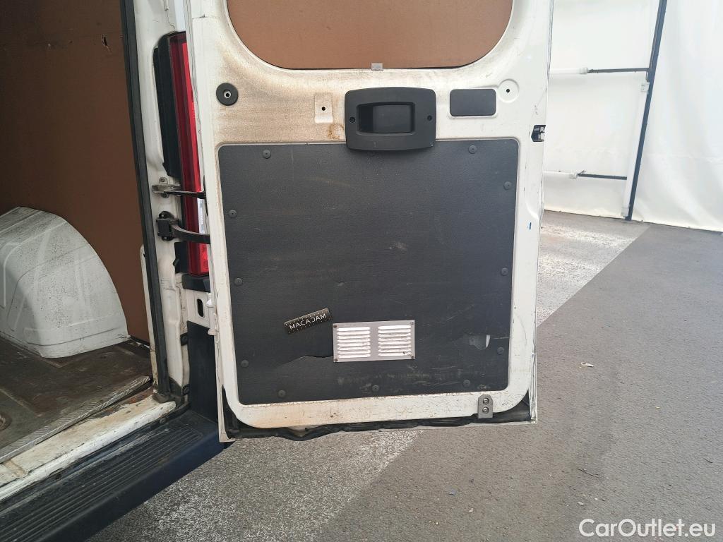  Peugeot  Boxer PEUGEOT  VU 4p Fourgon BLUEHDI 110 PREMIUM 330 L2H2 #46