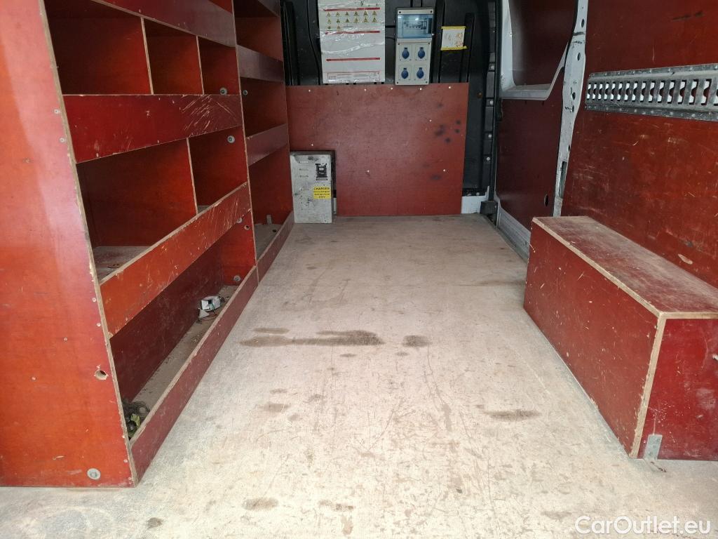  Renault  Master  III Fourgon L2H2 3 5 Grand Confort dCi 130CV BVM6 E6 #72