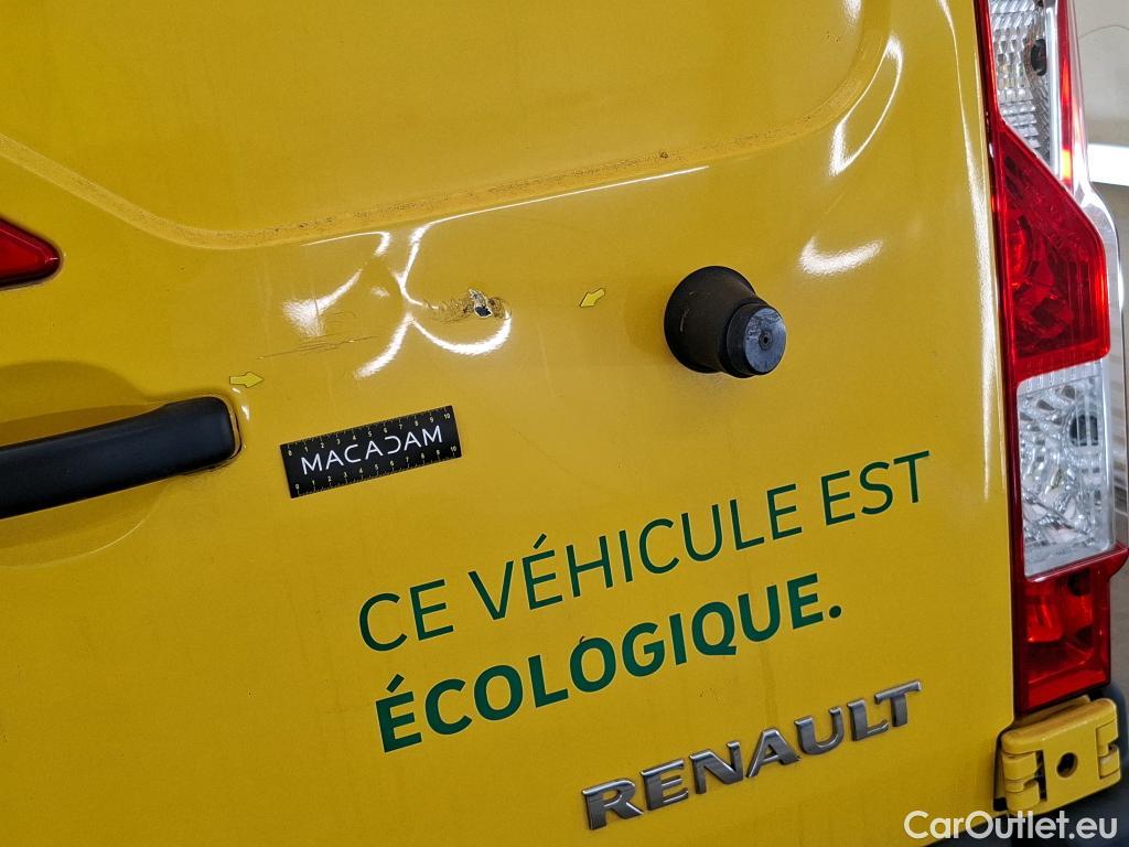 Renault  Master RENAULT  / 2019 / 4P / Fourgon tôlé FG Z.E.Tr CF F3100 L2H2 R75 AI - 19 #5