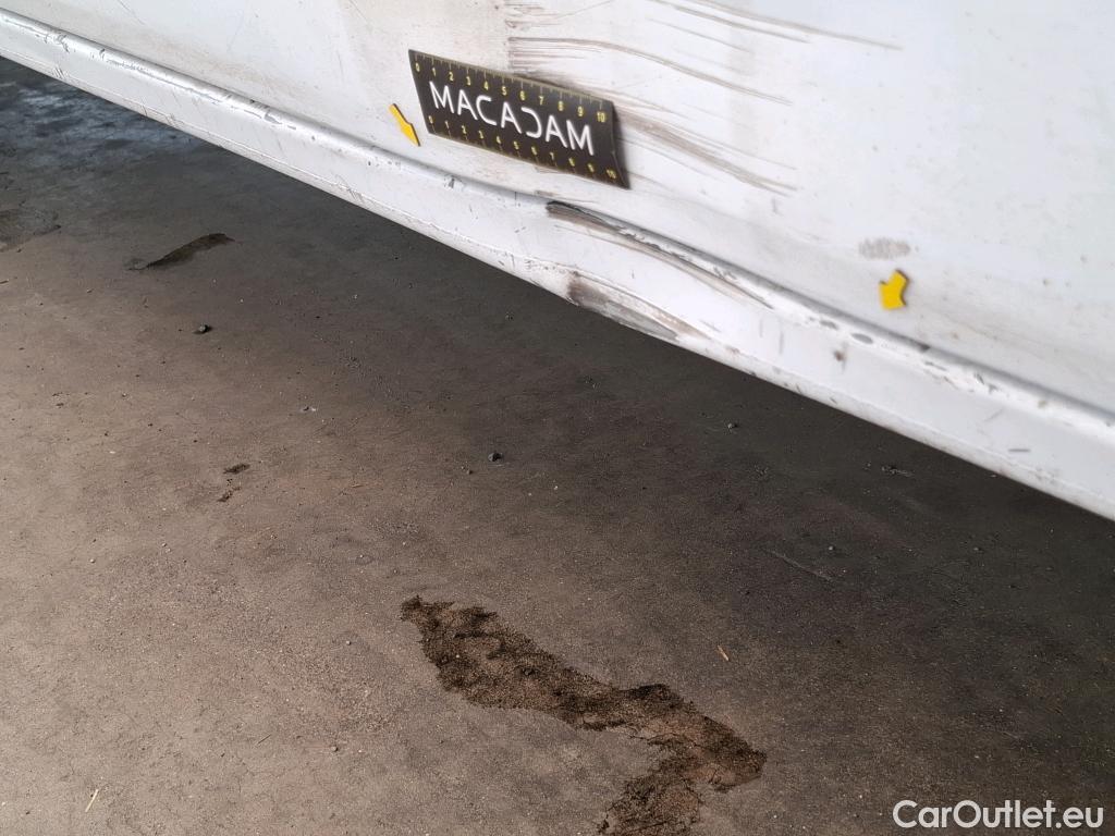  Renault  Master  III Fourgon L2H2 3 5 Grand Confort dCi 130CV BVM6 E6 #51