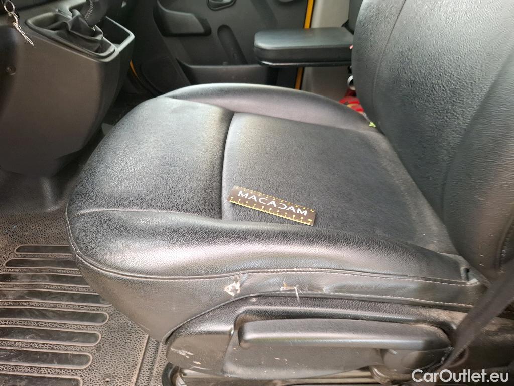  Renault  Master RENAULT  / 2019 / 4P / Fourgon tôlé FG Z.E.Tr CF F3100 L2H2 R75 AI - 19 #30