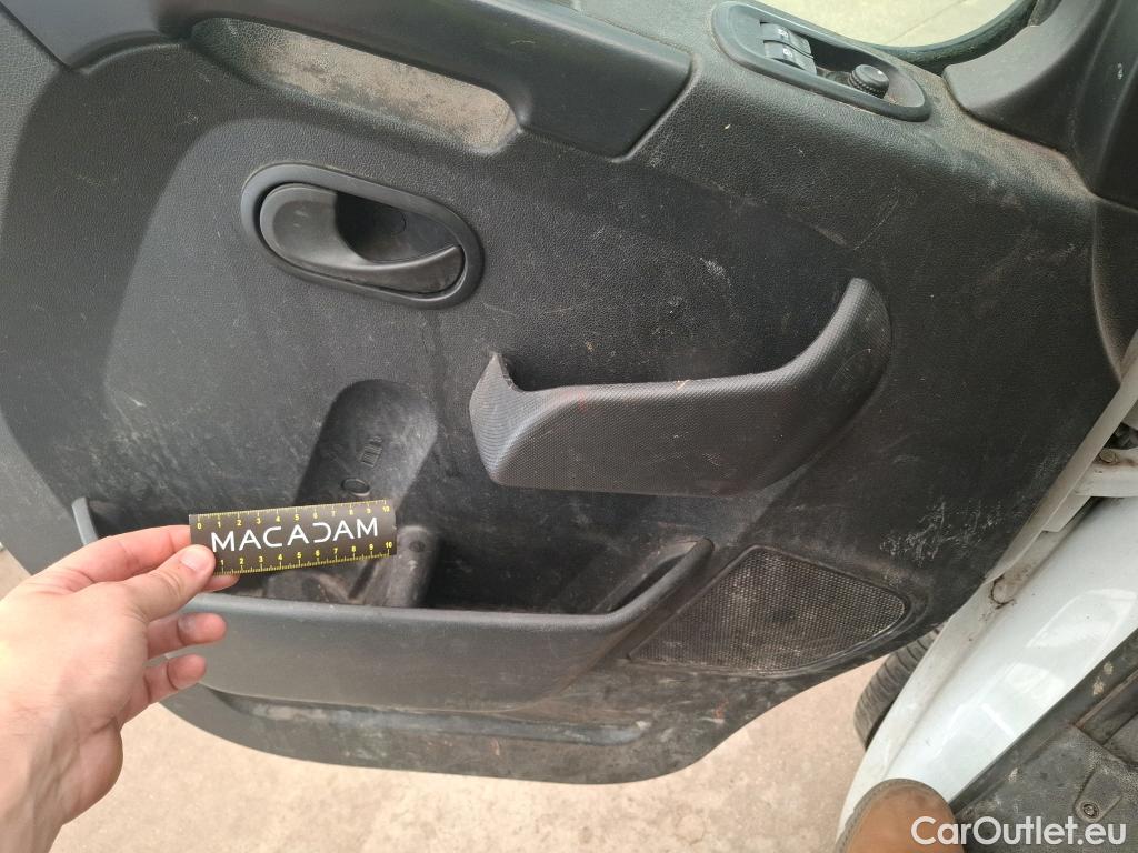  Renault  Master  III Fourgon L2H2 3 5 Grand Confort dCi 130CV BVM6 E6 #129