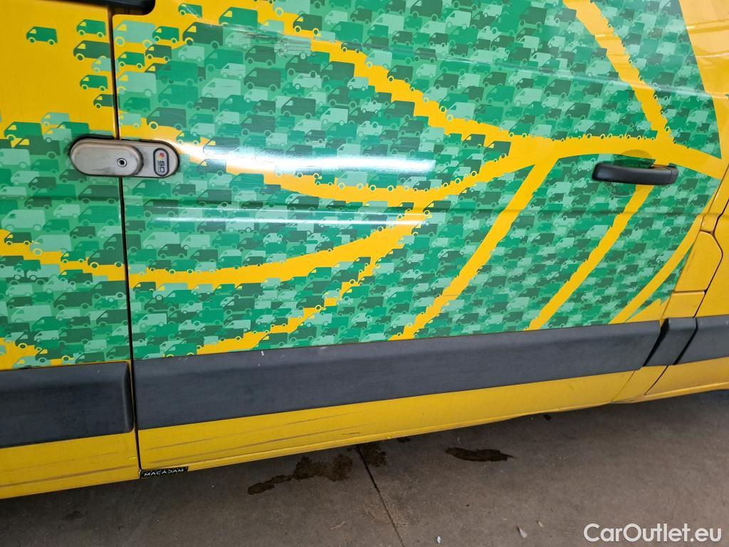  Renault  Master RENAULT  / 2019 / 4P / Fourgon tôlé FG Z.E.Tr CF F3100 L2H2 R75 AI - 19 #38