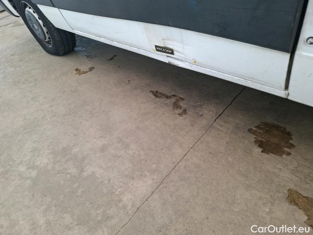  Renault  Master  III Fourgon L2H2 3 5 Grand Confort dCi 130CV BVM6 E6 #47