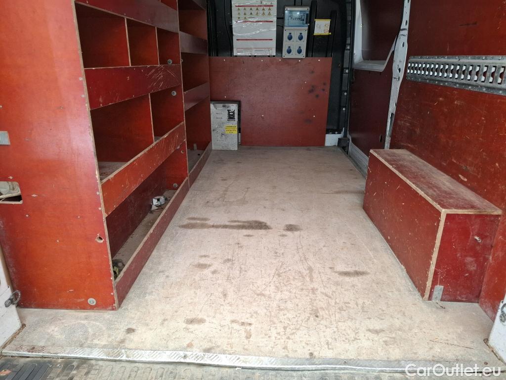  Renault  Master  III Fourgon L2H2 3 5 Grand Confort dCi 130CV BVM6 E6 #96