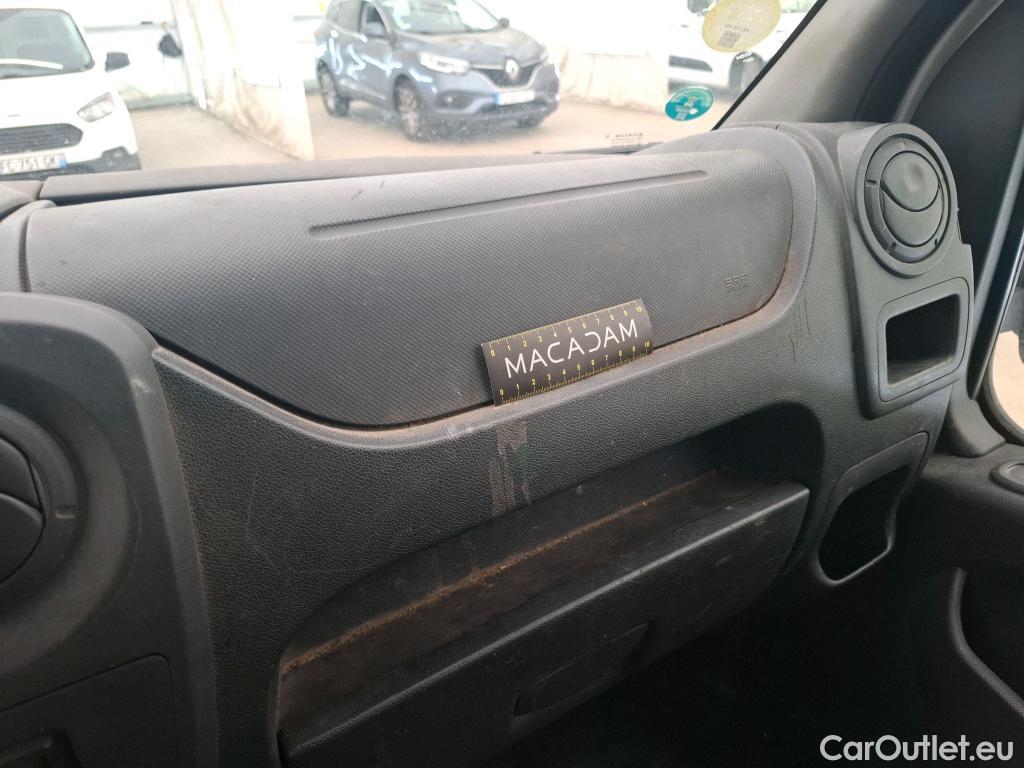  Renault  Master  III Fourgon L2H2 3 5 Grand Confort dCi 130CV BVM6 E6 #110