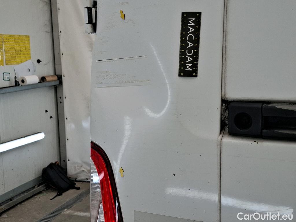  Renault  Master  III Fourgon L2H2 3 5 Grand Confort dCi 130CV BVM6 E6 #37