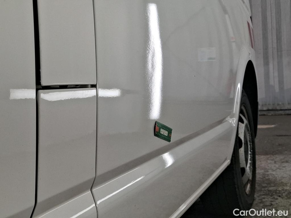  Volkswagen  Transporter VOLKSWAGEN  / 2019 / 4P / Fourgon tôlé 2.0 TDi 150 4MO L1H1 Business Line #3