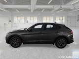  Alfa Romeo   STELVIO ALFA ROMEO / 2017 / 5P / SUV 2.2 TD 210 CV SUPER AT8 Q4 #8