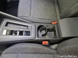 Volkswagen  Golf  VOLKSWAGEN / 2019 / 5P / BERLINA 1.0 ETSI 81KW EVO LIFE DSG #56