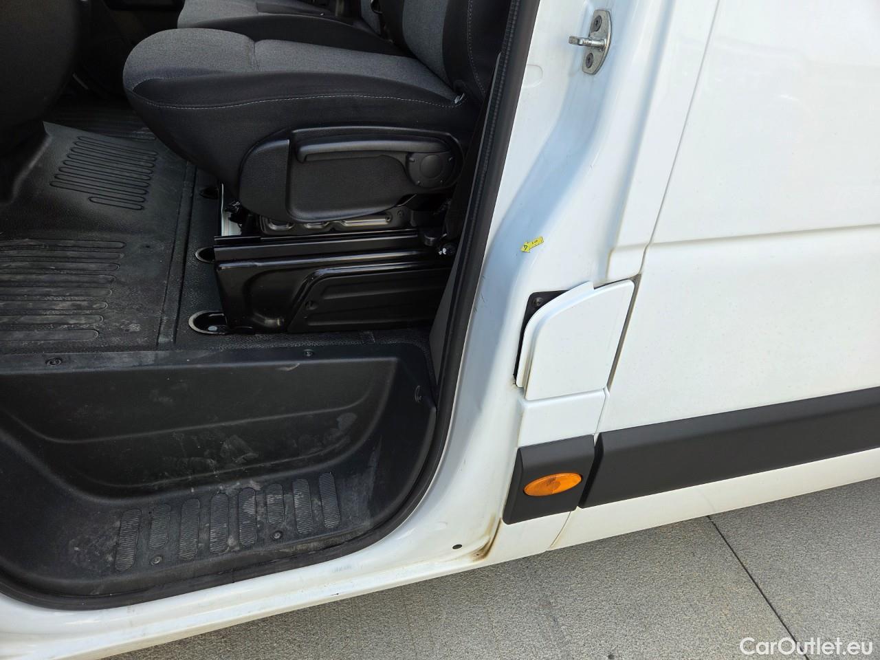  Renault  Master 2.3 Blue dCi 135CP Tractiune L3H2 #2