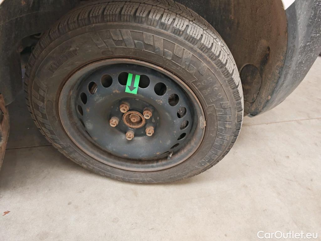  Volkswagen  Transporter KR 2.0 TDI 81KW #9