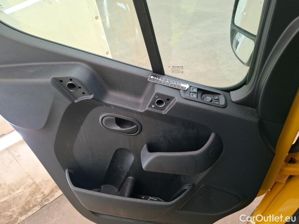  Renault  Master RENAULT  / 2019 / 4P / Fourgon tôlé FG Z.E.Tr CF F3100 L2H2 R75 AI - 19 #1