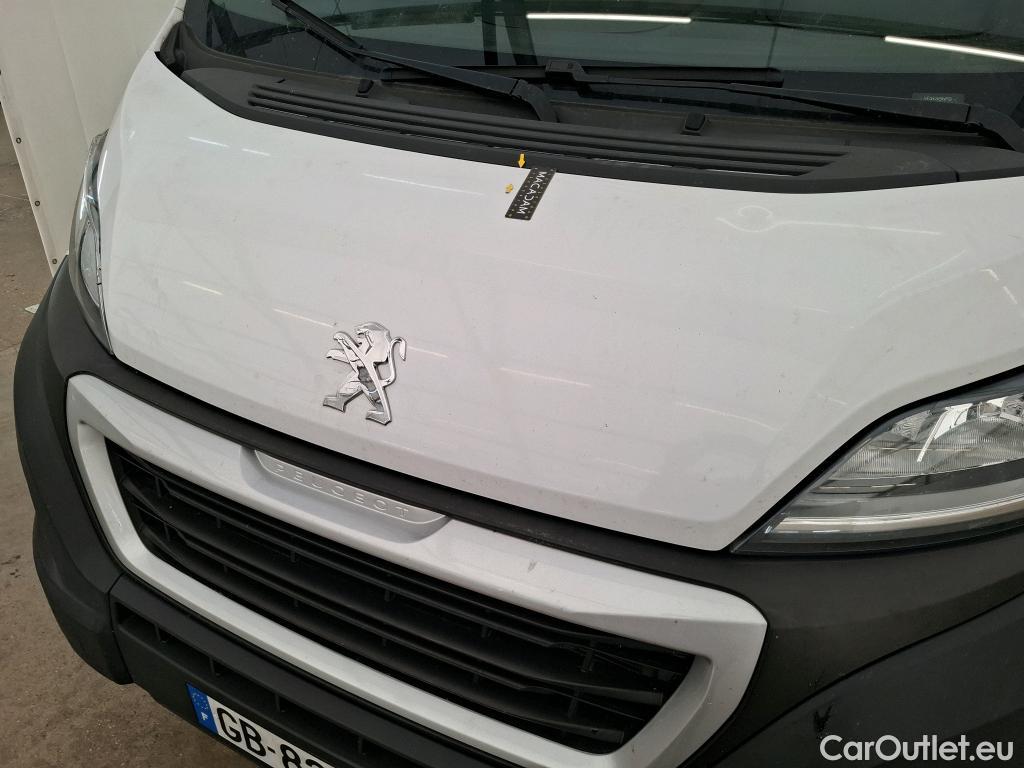  Peugeot  Boxer PEUGEOT  / 2014 / 4P / Fourgon tôlé BlueHDi 140 S&S ASPHALT 330 L2H2 #28