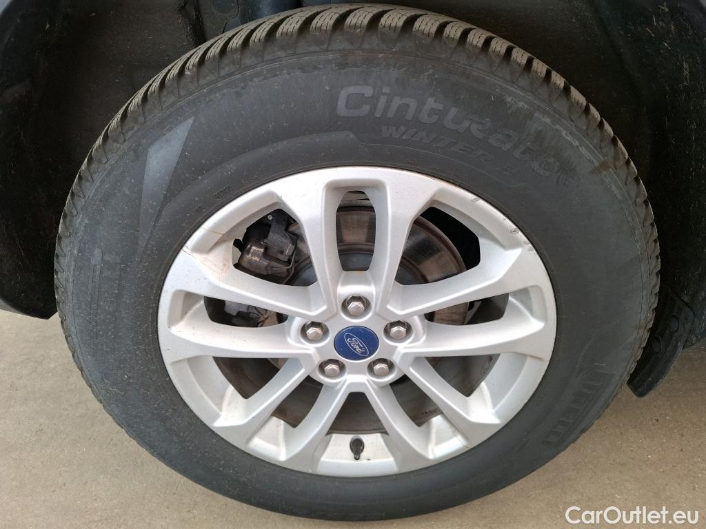 Ford  Kuga  Plug-In Hybrid Titanium 2.5 240CV BVA6 E6d #35