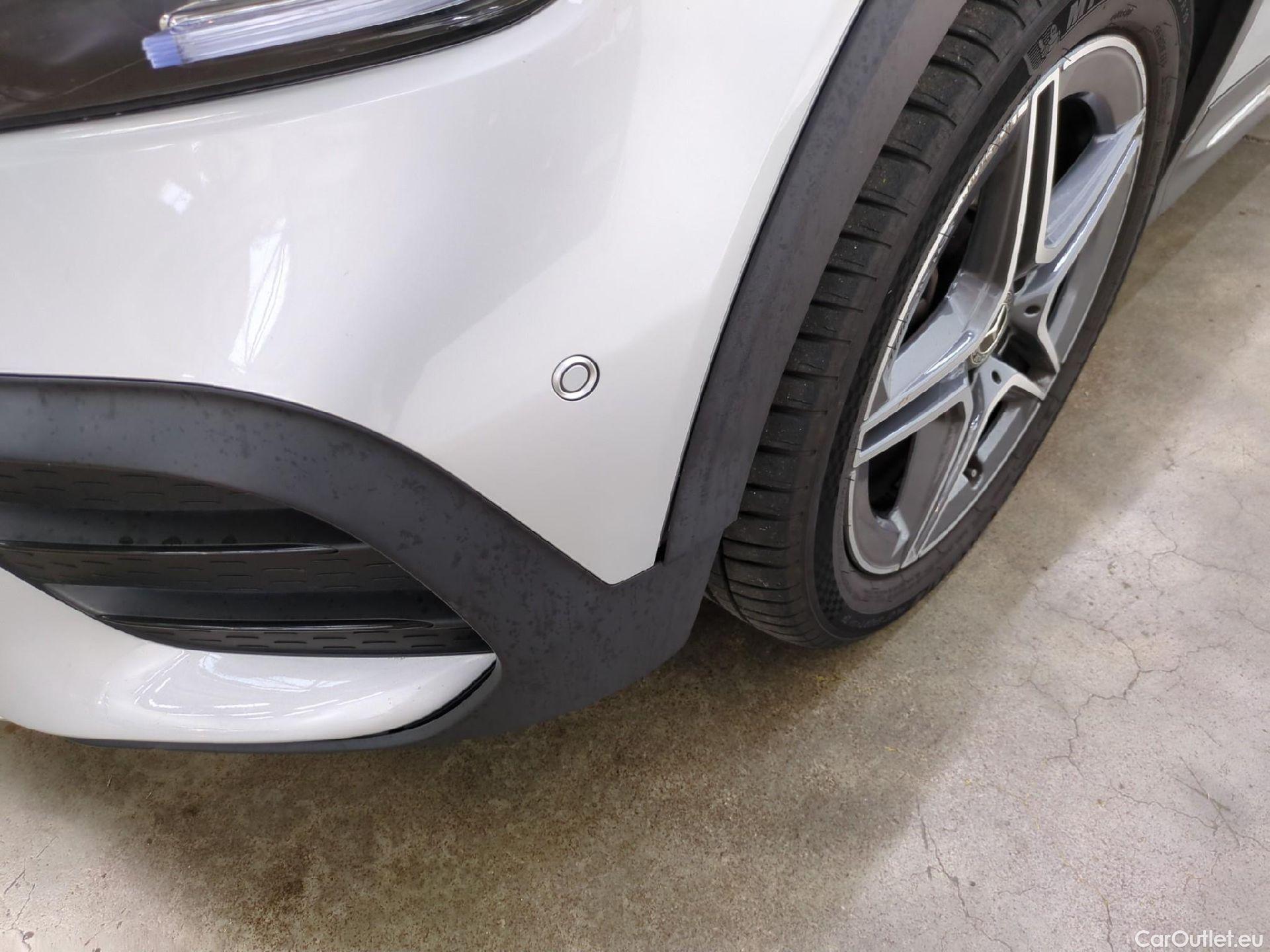  Mercedes  GLB MERCEDES-BENZ  / 2019 / 5P / SUV  200 d AMG Line #22