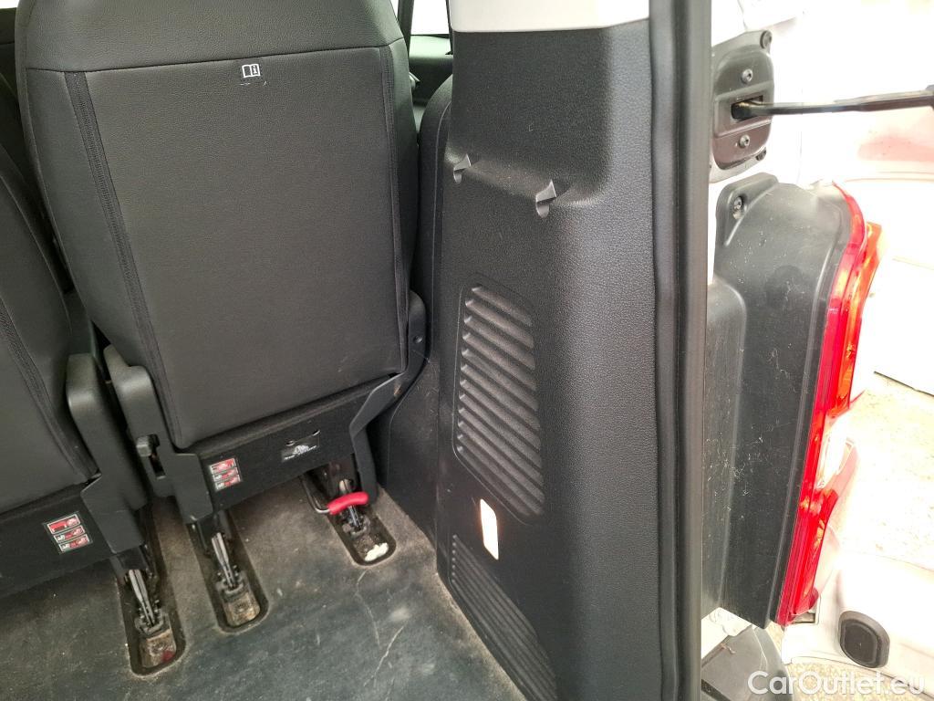  Peugeot  Expert  Kombi L2 1.5 HDi 120CV BVM6 9 Sieges E6d #9