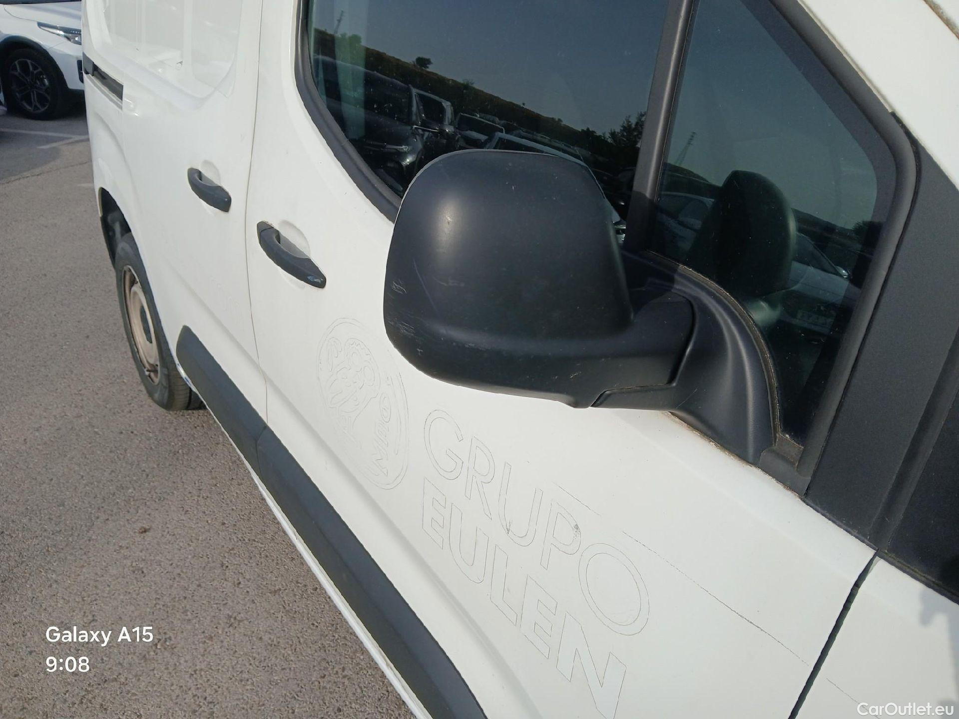  Citroen  Berlingo CITROEN  / 2018 / 3P / furgón derivado de turismo Talla M BlueHDi 100 CONTROL #28