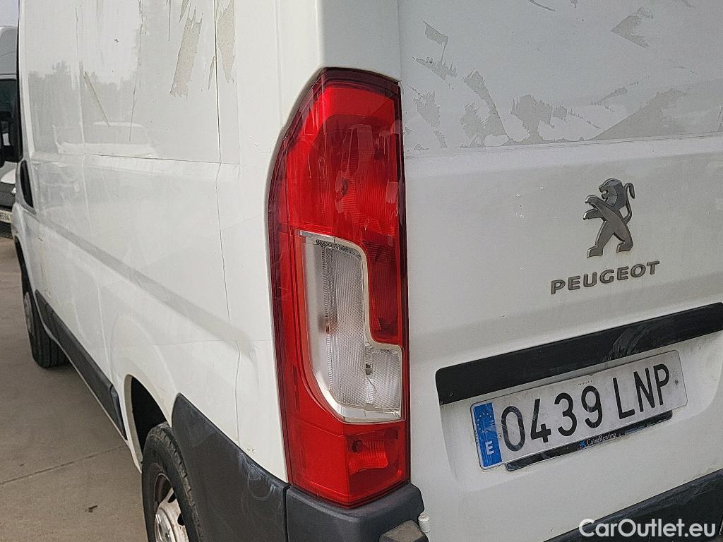  Peugeot  Boxer PEUGEOT  / 2014 / 4P / furgón Pack 330 L1 H1 BHDI 88kW(120CV) S&S 6 V. #1
