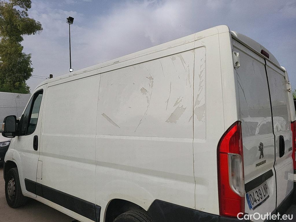  Peugeot  Boxer PEUGEOT  / 2014 / 4P / furgón Pack 330 L1 H1 BHDI 88kW(120CV) S&S 6 V. #20