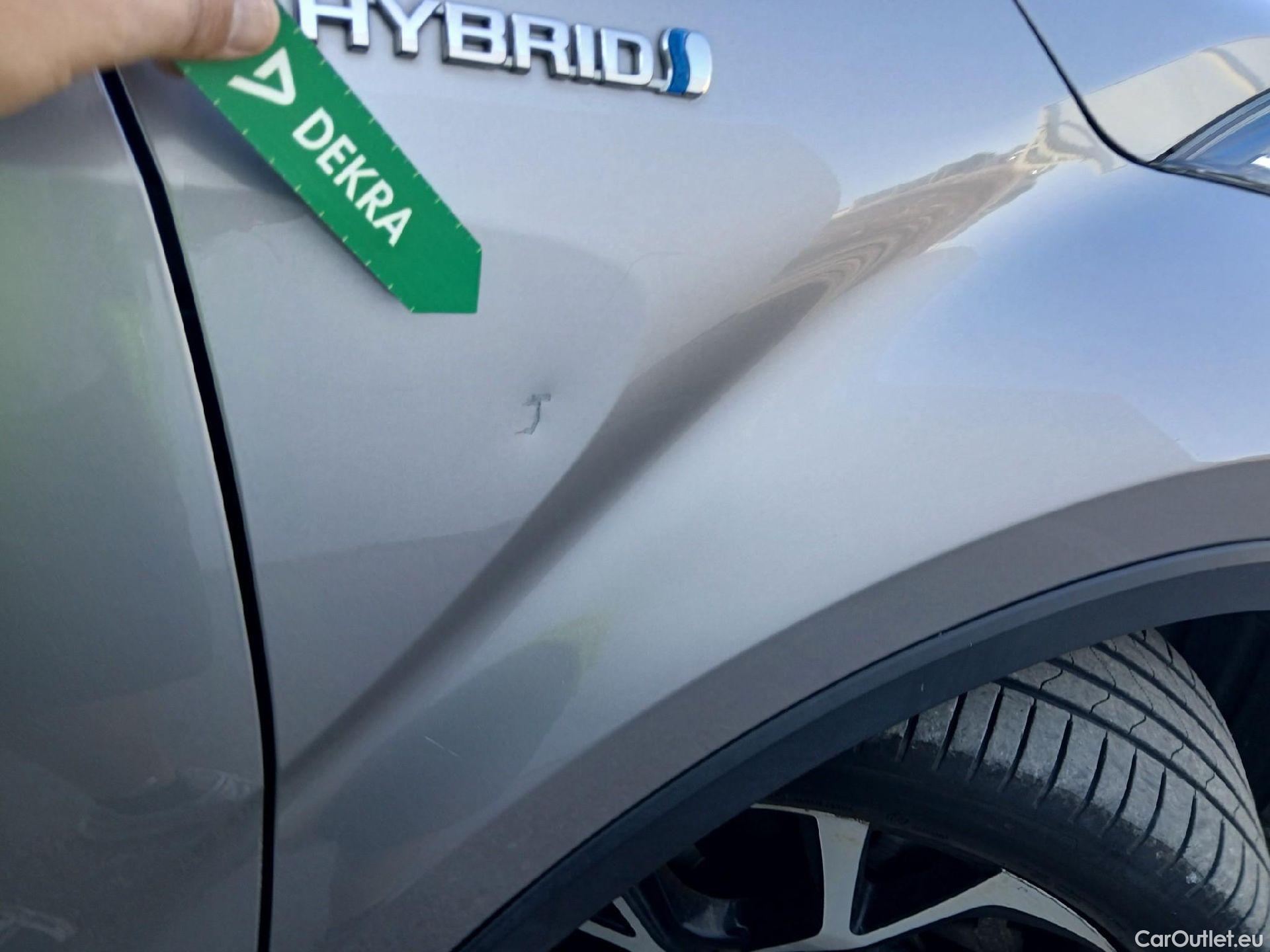  Toyota  C-HR TOYOTA  / 2019 / 5P / todoterreno 2.0 180H Advance #43