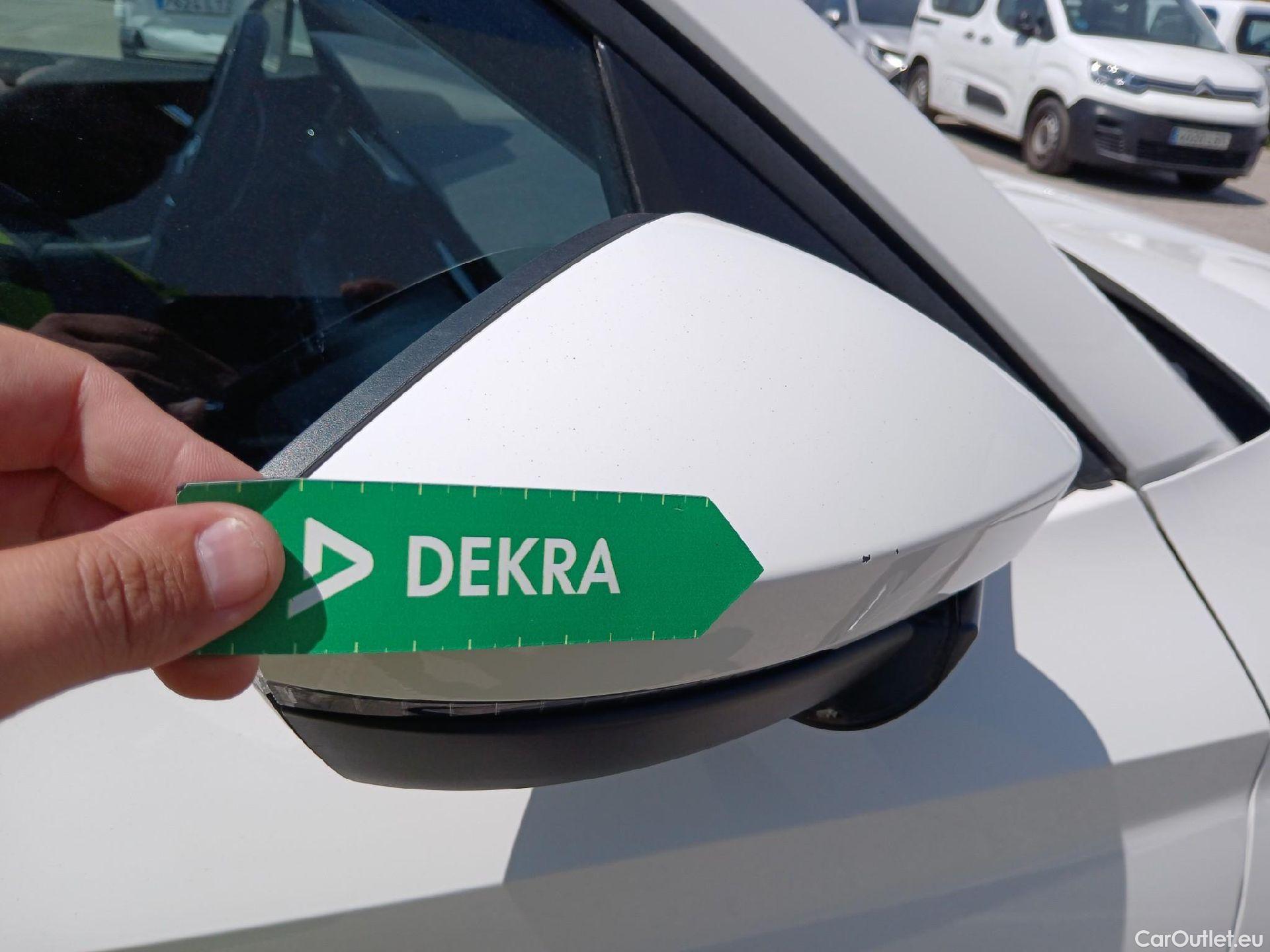  Skoda  KAMIQ SKODA  1.0 TSI 81kW (110CV) DSG Ambition (CX) #25