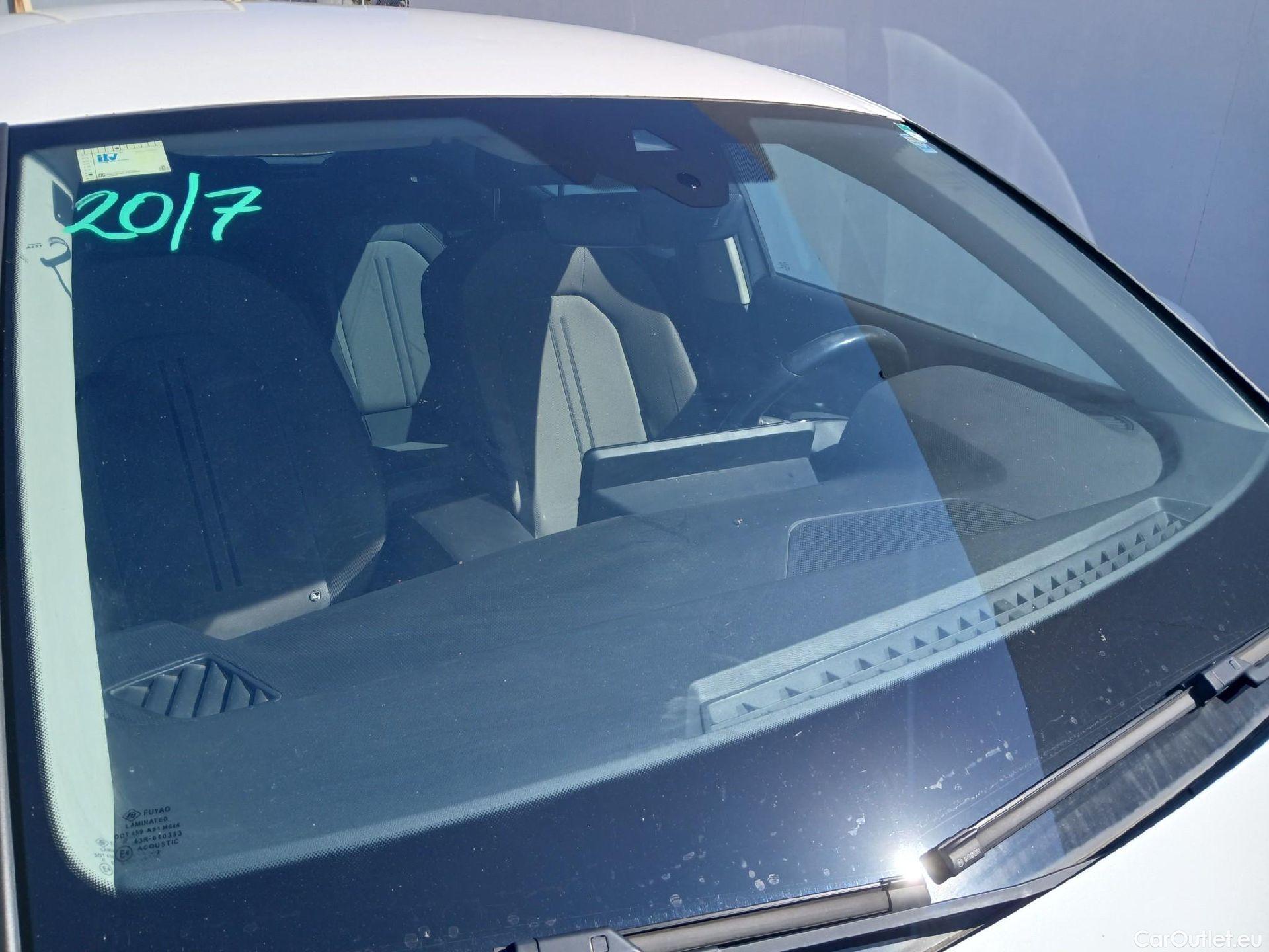  Seat  Leon SEAT Nuevo León / 2020 / 5P / berlina con portón 2.0 TDI 85kW S&S Style Go (AC3) #12