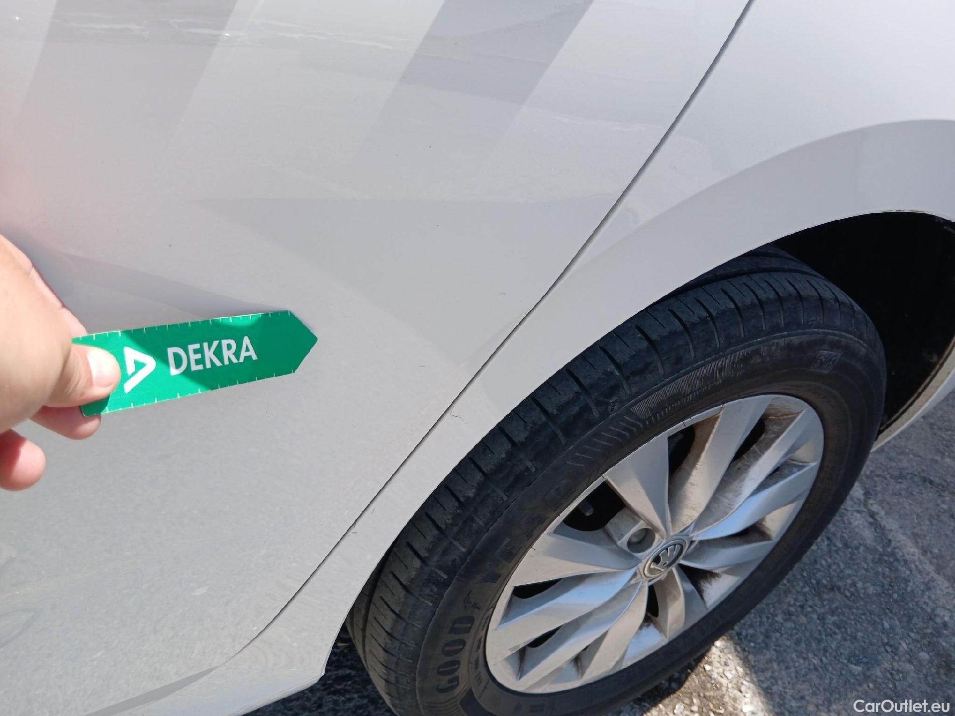  Skoda  KAMIQ SKODA  1.0 TSI 81kW (110CV) DSG Ambition (CX) #15