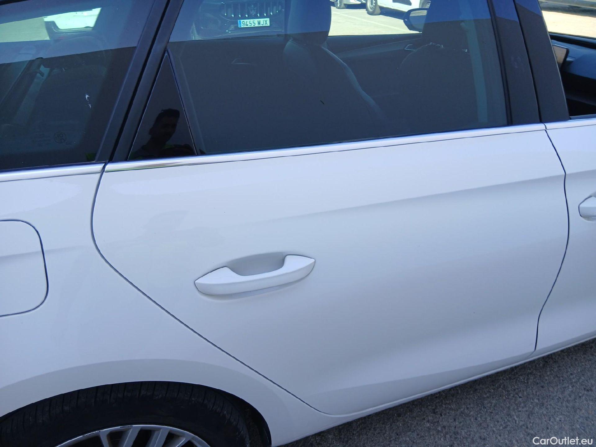  Seat  Leon SEAT Nuevo León / 2020 / 5P / familiar SP 1.4 e-Hybrid DSG S&S Xcellence Go L #8