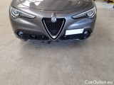  Alfa Romeo   STELVIO ALFA ROMEO / 2017 / 5P / SUV 2.2 TD 190 CV SUPER BUSINESS AT8 Q4 #24