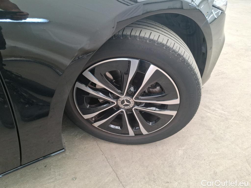  Mercedes  A-Klasse MERCEDES-BENZ Classe A Compact / 2022 / 5P / Berline A 200 Business Line 7G-DCT #23