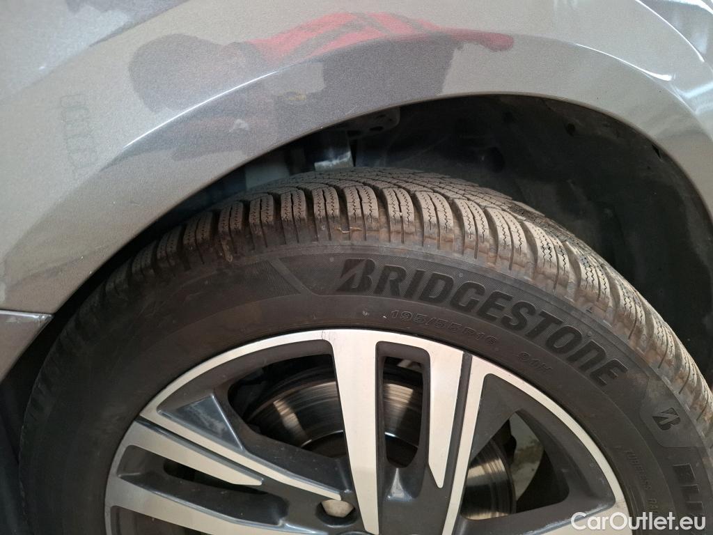  Peugeot  208  Allure Business 1.5 HDi 100CV BVM6 E6d #9