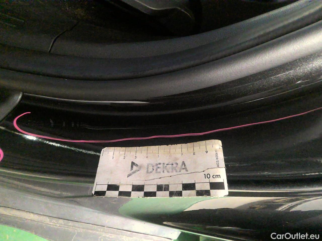  KIA  Ev6  77.4kWh 228 RWD #12
