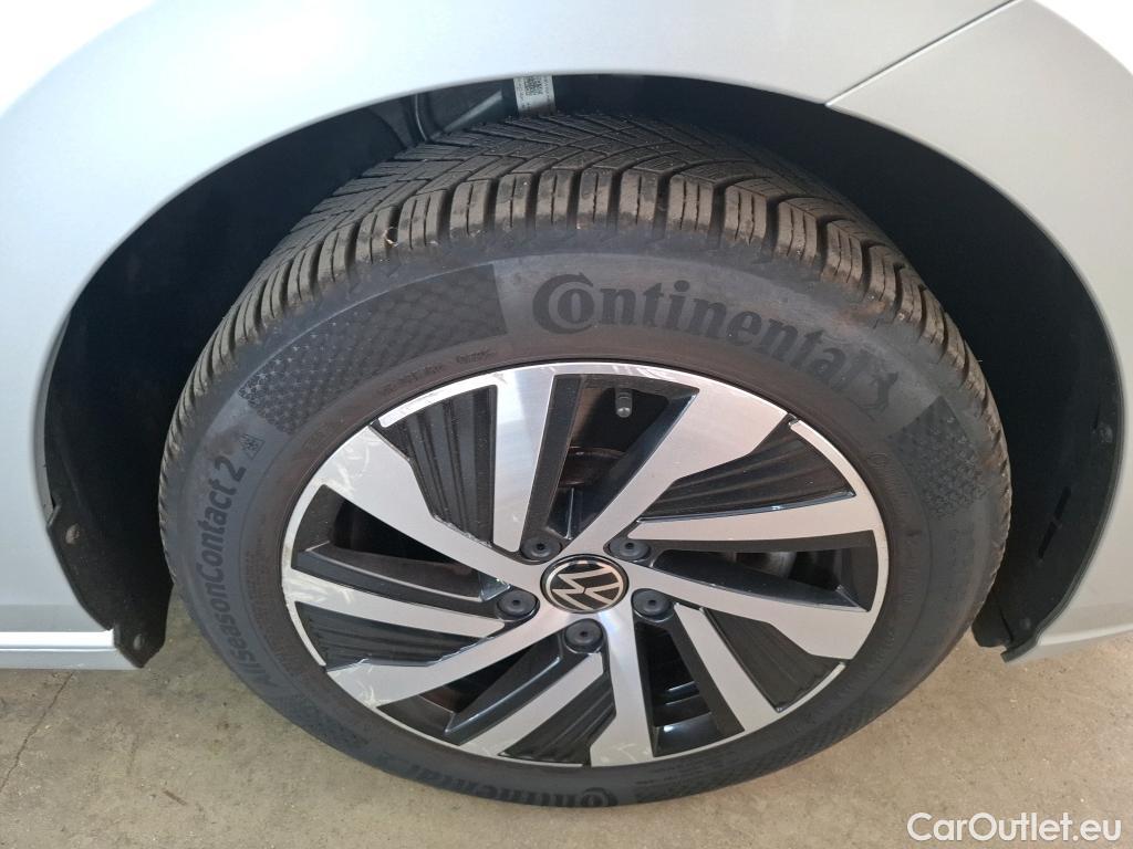  Volkswagen  Golf  VOLKSWAGEN / 2020 / 5P / Berline 1.4 eHybrid OPF 204 DSG6 Style #18