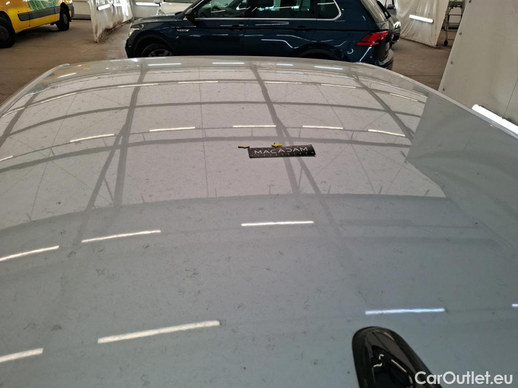  Volkswagen  Golf  VOLKSWAGEN / 2020 / 5P / Berline 1.4 eHybrid OPF 204 DSG6 Style #44