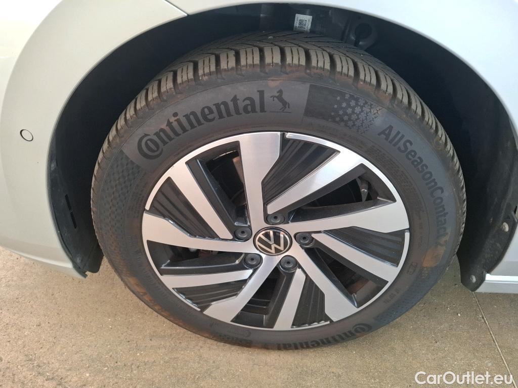  Volkswagen  Golf  VOLKSWAGEN / 2020 / 5P / Berline 1.4 eHybrid OPF 204 DSG6 Style #32