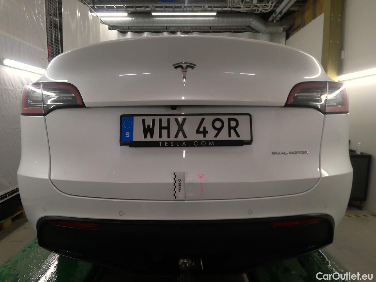  Tesla  Model Y  Long-Range AWD #4