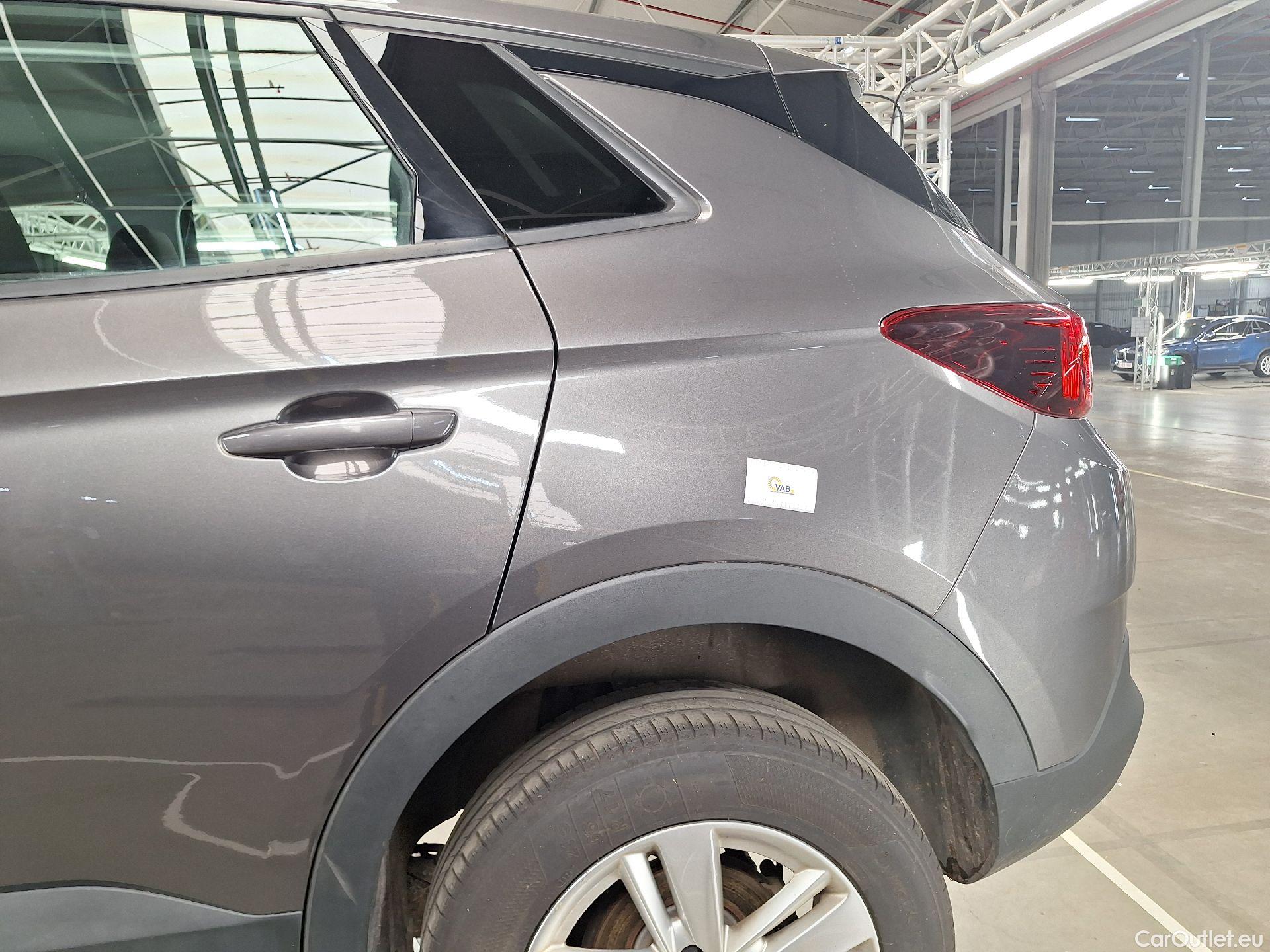  Opel   Grandland X Opel, '17, Opel 1.5 Turbo D D S/S MT6 Edition 5d #35