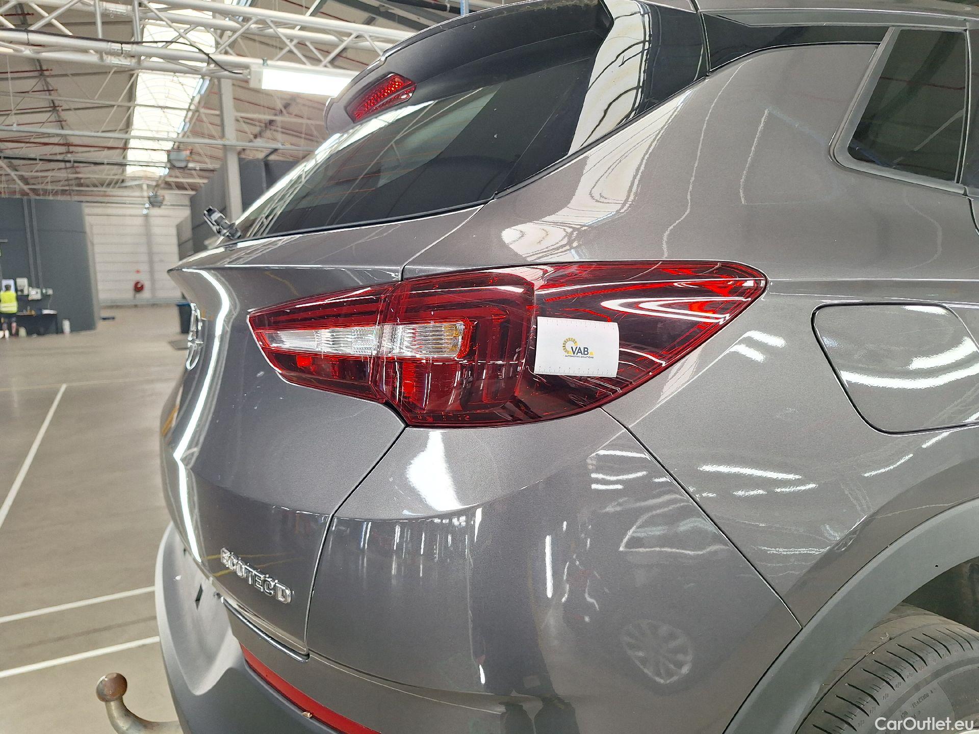  Opel   Grandland X Opel, '17, Opel 1.5 Turbo D D S/S MT6 Edition 5d #39
