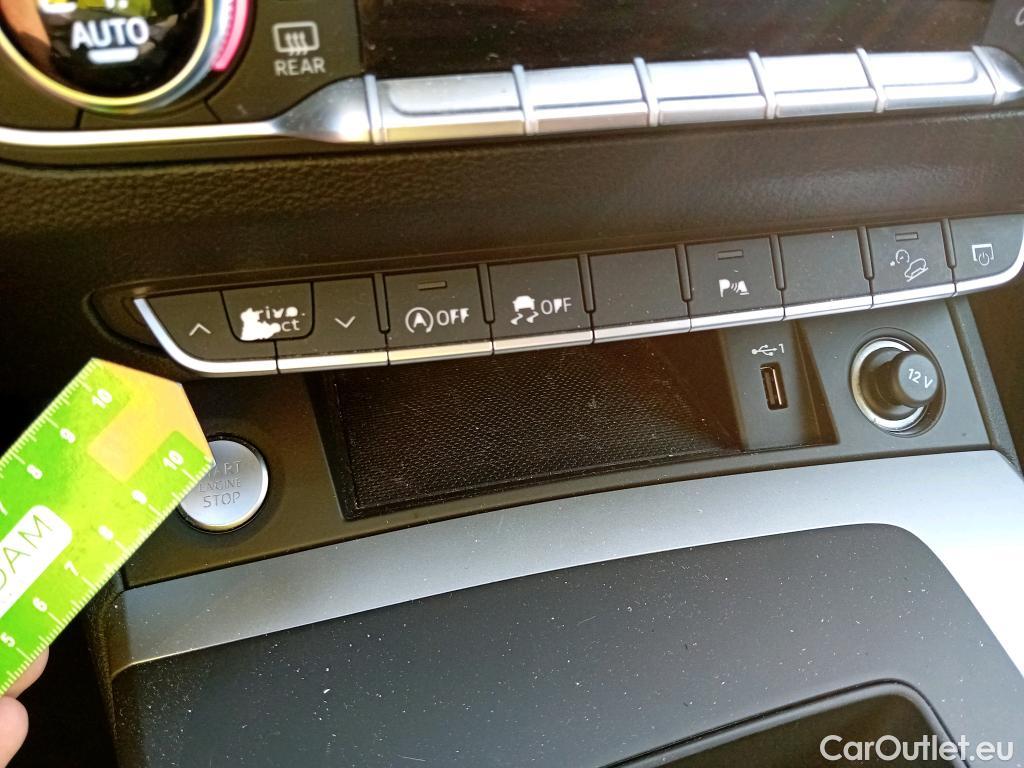  Audi  Q5 AUDI  / 2020 / 5P / todoterreno Advanced 35 TDI 120kW S tronic (AC2) #6
