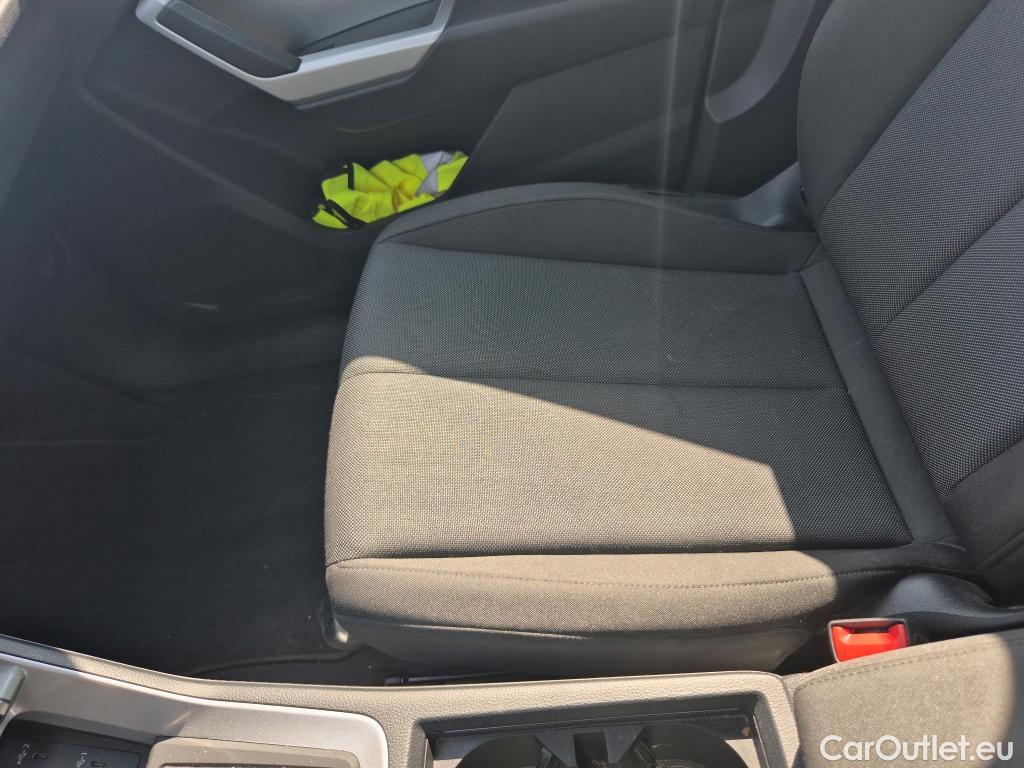  Audi  Q3 AUDI  / 2018 / 5P / todoterreno Advanced 35 TDI 110kW (150CV) S tronic #10