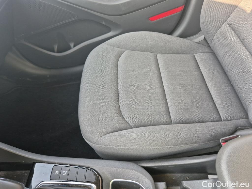  Hyundai   Ioniq HYUNDAI / 2019 / 5P / berlina con portón 1.6 GDI HEV Tecno DCT #11
